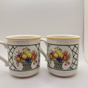 VTG Fruit Basket Design Ceramic Mugs - Set of 2